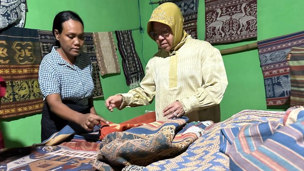 Kala Mensos Risma Upayakan Kesejahteraan yang Lebih Baik di Pulau Sumba