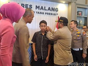 Kapolres Malang Bantu Alat Pendengar untuk Penyandang Disabilitas