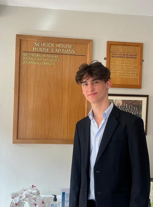 Kiran merupakan satu-satunya cucu Soekarno yang memiliki darah keturunan Jepang dan Belanda. Lahir pada tahun 2006, kini Kiran sudah mulai semakin dewasa. Foto: Instagram/@kartikasoekarnofoundation