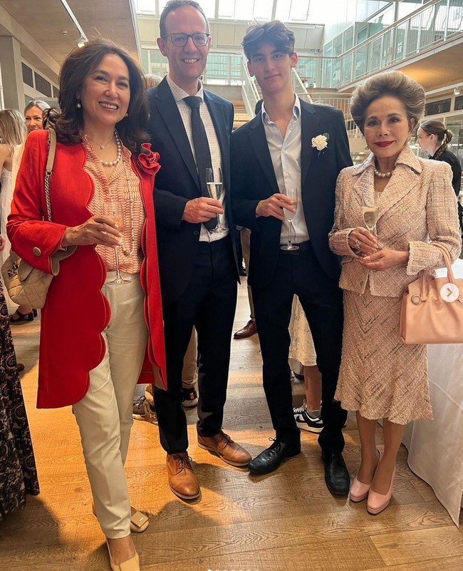 Kiran diketahui baru saja lulus dari pendidikan SMA-nya di Sevenoaks School, Inggris. Melalui akun Instagram, sang bunda, Kartika Soekarno tampak membagikan momen kelulusan putranya tersebut. Foto: Instagram/@kartikasoekarnofoundation