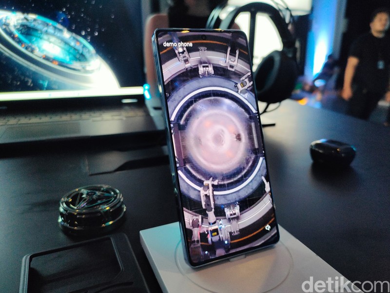 Hari ini, Selasa (21/5/2024), Infinix merilis HP terbarunya, yaitu GT 20 Pro 5G. Berikut potret tampilan ponselnya yang begitu futuristik.