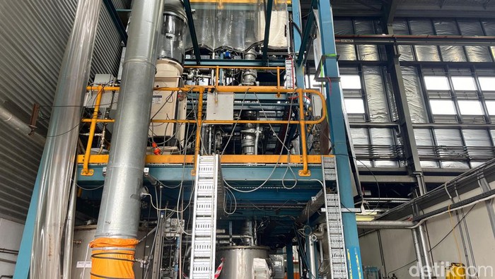 Australia menjadi salah satu negara yang mendorong transisi energi terbarukan. Teknologi di Negeri Kanguru tentu lebih maju dibandingkan Indonesia. Negara tersebut memiliki pusat penelitian sains dan industri khususnya untuk energi, yakni Commonwealth Scientific and Industrial Research Organisation (CSIRO).