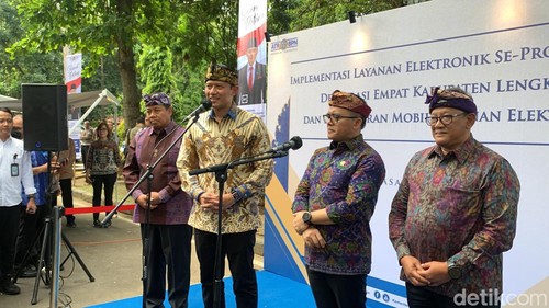 Menteri ATR/BPN Agus Harimurti Yudhoyono di kantor Gubernur Bali, Denpasar, Selasa (21/5/2024). (Rizki Setyo/detikBali)