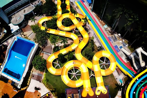 Salah satu wahana air di Pondok Indah Water Park.