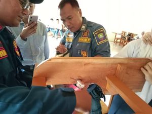 Throwback: Saat Minyak Tak Mempan, Petugas Damkar Jadi Andalan