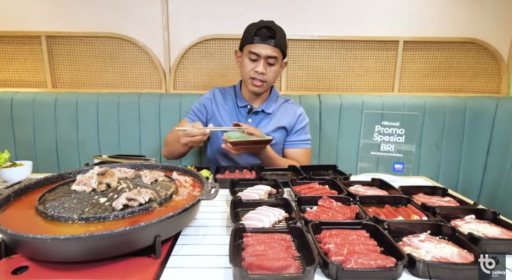 Alasan YouTuber Mukbang Kuat Makan Banyak Tanpa Takut Gemuk