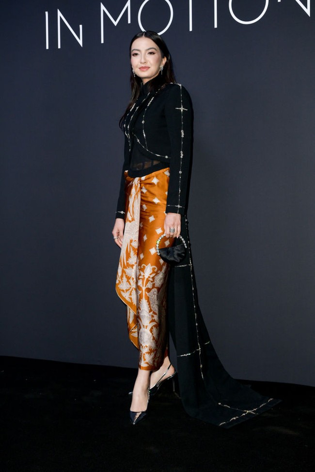Setelah momen karpet merahnya yang memukau, eksistensi Raline Shah di Cannes Film Festival 2024 berlanjut di Kering Women In Motion Awards and Cannes Film Festival Presidential Dinner, Cannes, Prancis, pada Minggu (19/5/2024). Penampilan Raline lantas tak kalah maksimal dari para bintang Hollywood yang menghadirinya. (Foto: Stephane Cardinale - Corbis/Corbis via Getty Images)