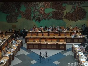 DPR Cecar soal Pendidikan Tinggi Tertiary Education, Ini Kata Kemendikbud