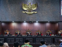 Putusan Dismissal di MK: 5 Gugatan Coblosan Ulang Disetop, 2 Lanjut Pembuktian