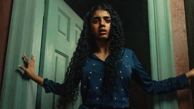 Cuplikan adegan di film Tarot.