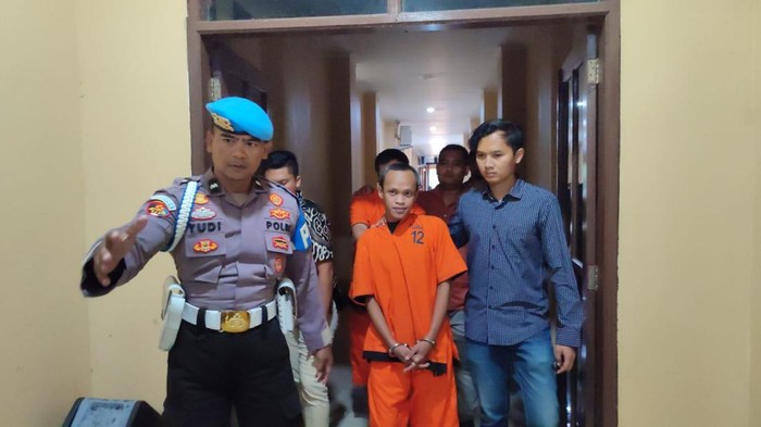 Yogi, tersangka perantara penjualan cula badak jawa di Taman Nasional Ujung Kulon (Aris/detikcom)