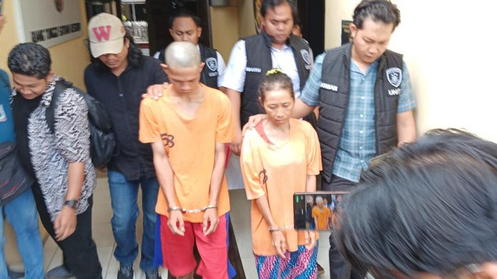 Penampakan ibu dan anak pelaku pembunuhan di Berau, Kalimantan Timur.
