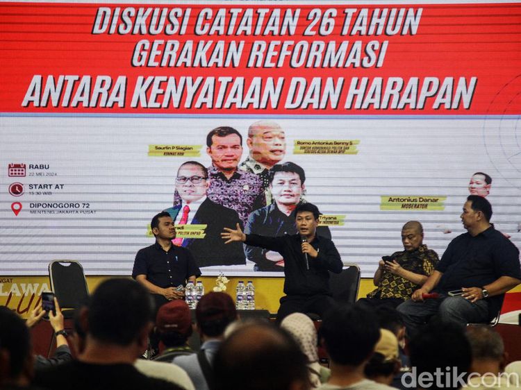 Diskusi 26 Tahun Reformasi, Antara Kenyataan dan Harapan