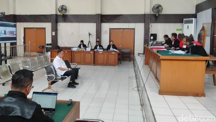 Eks Dirut PT SMS, Sarimuda dituntut 4,5 tahun penjara.