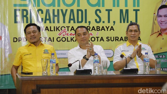 Eri Cahyadi mendatangi kantor DPD Golkar Surabaya tanpa Armuji.