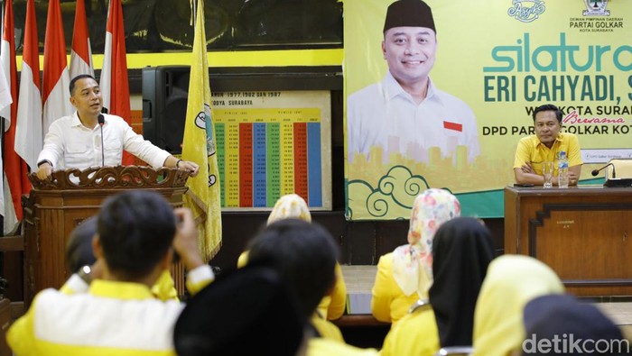 Eri Cahyadi mendatangi kantor DPD Golkar Surabaya tanpa Armuji.