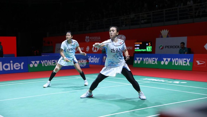 Ganda putri Indonesia Febriana Dwipuji Kusuma/Amalia Cahaya Pratiwi