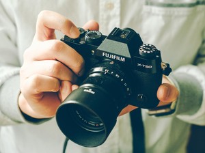 Fujifilm Kebajiran Pesanan Kamera Digital