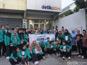 Keseruan Mahasiswa IAIN Ponorogo Menimba Ilmu Jurnalistik di detikJatim