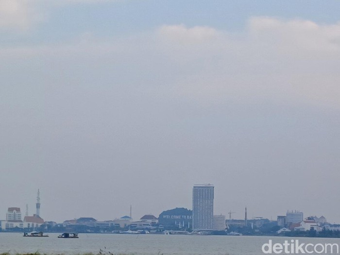 Ilustrasi wilayah pesisir di Kota Batam.