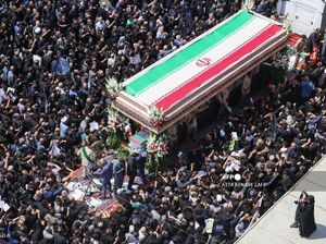 Pemimpin Hamas Temui Pemimpin Tertinggi Iran, Berduka Atas Kematian Raisi