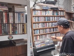 Melihat Kampoeng Gallery, Kafe Vintage di Jaksel