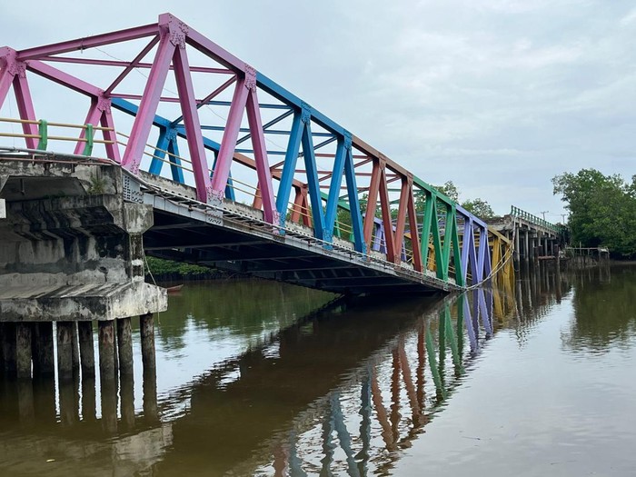 Jembatan ambruk di Kepulauan Meranti