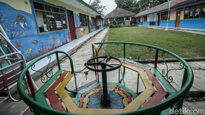 Kehidupan di Perumahan Angker Karawang Kehidupan di Perumahan Angker Karawang