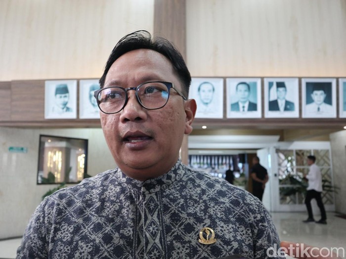 Ketua Komisi I DPRD Jabar Bedi Budiman
