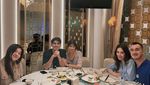 Kompak! Ini Momen Lady Nayoan dan Rendy Kjaernett Makan Bareng
