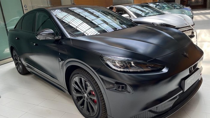 Mobil listrik BAIC Arcfox
