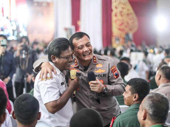Momen Kapolda Jateng Irjen Ahmad Luthfi safari kamtibmas di Grobogan.