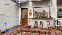 ARTI Tea Bar merupakan tempat ngeteh terbaru di kawasan Bintaro, Jakarta Selatan yang cukup unik. Konsepnya seperti kafe mini tapi fokus sajikan teh. Foto: detikFood