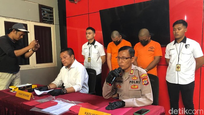 Oknum debt collector tarik paksa mobil wisatawan di Jogja, Rabu (22/5/2024).