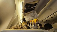 Turbulensi parah terjadi di tengah penerbangan yang memaksa pesawat dialihkan ke Bangkok, Thailand, pada Selasa (21/5) waktu setempat, dan akhirnya mendarat darurat di Bandara Suvarnabhumi pada pukul 15.45 waktu setempat.