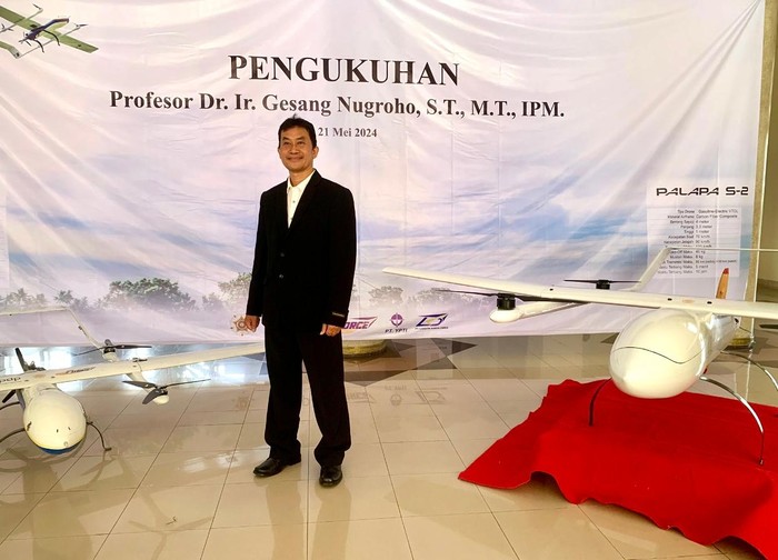 Prof. Gesang Nugroho Kembangkan Pesawat Tanpa Awak.