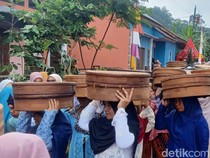 Meriahnya Tradisi Ruwat Bumi di Sirukun Banjarnegara, 1.000 Tenong Dikirab