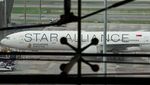 Usai Turbulensi, Pesawat Singapore Airlines Terparkir di Bandara Suvarnabhumi Usai Turbulensi, Pesawat Singapore Airlines Terparkir di Bandara Suvarnabhumi