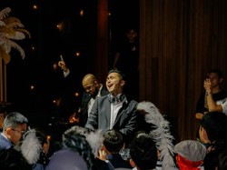 7 Gaya DJ Winky Wiryawan Main di Pesta Ultah Anak SD yang Penuh Energi