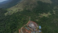 Diketahui, lokasi wisata ini berada di kaki Gunung Watu Sangia yang berada di ketingian 700 mdpl.