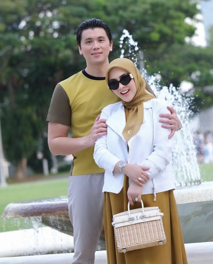 'Baby Moon' di Singapura Ini Kulineran Mewah Syahrini dan Reno Barack 'Baby Moon' di Singapura Ini Kulineran Mewah Syahrini dan Reno Barack