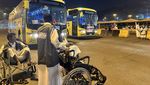 Dear Jemaah Lansia, Ini Ciri Pendorong Kursi Roda Resmi Masjidil Haram