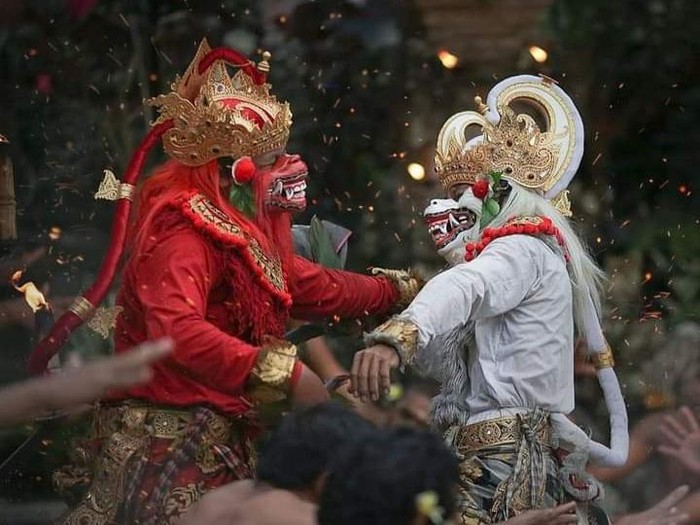 Hanoman (putih). (dok. Dinas Kebudayaan Buleleng)