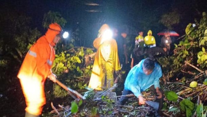 Hujan deras sebabkan banjir dan longsor di OKU Selatan.