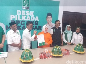 Indira Setor Berkas Pilwalkot Makassar, PKB Tawarkan Azhar Jadi Wakilnya
