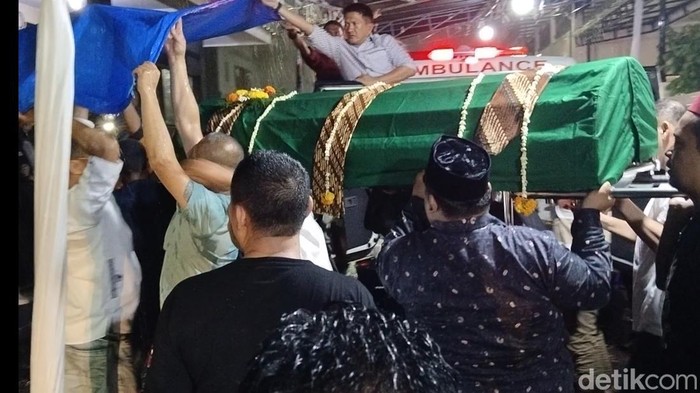 Keranda eks Bupati Kuningan Acep Purnama