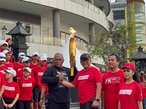 Elite PDIP Bacakan Puisi Banteng yang Terluka Saat Terima Api Obor Mrapen