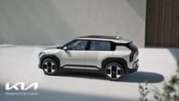 Desain mobil ini datang dari filosofi Opposites United yang kini Kia gaungkan. Di mana, mereka mencoba menggabungkan unsur progresif, dinamis, hingga dramatis dalam desainnya. Foto: dok. KIA Corporation
