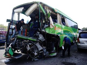 Jelang Libur Nataru, Waspadai Potensi Kecelakaan Bus Pariwisata