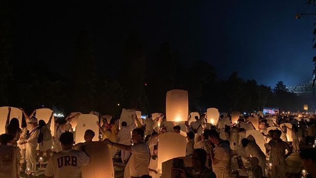 Lampion Waisak 2024 di Candi Borobudur